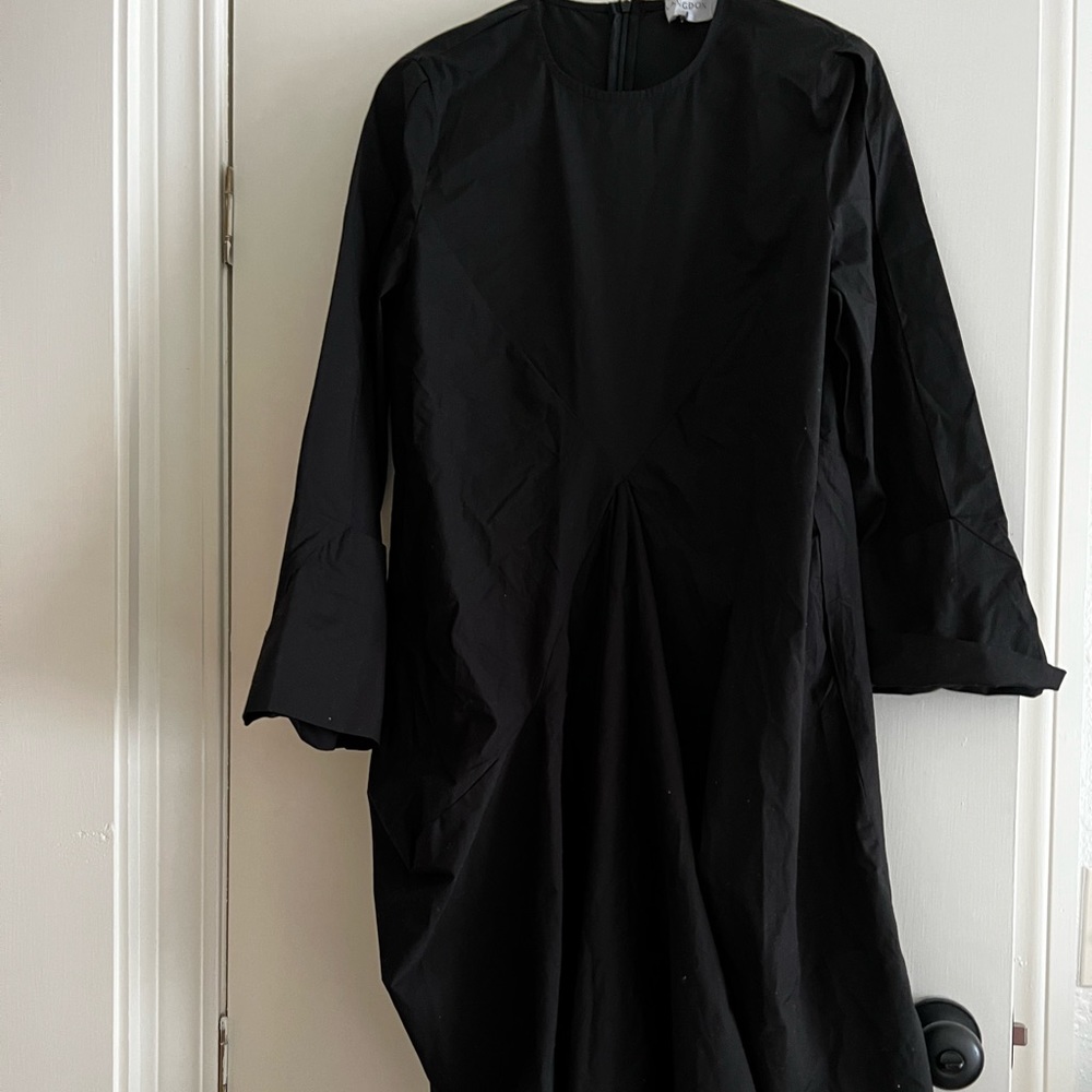 Black dress midi with gathering in front